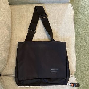 Marc by Marc Jacobs Men’s Messenger Bag. 100% genuine Marc by Marc Jacobs.
